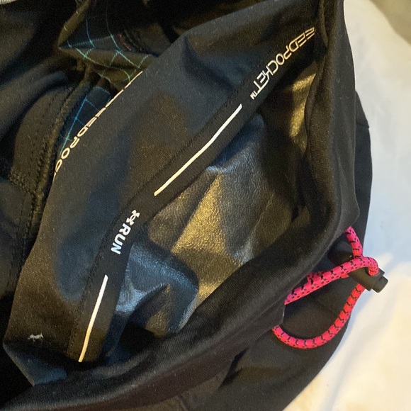 Under Armour Run Anywhere Lightweight Running Pants - Picture 14 of 15